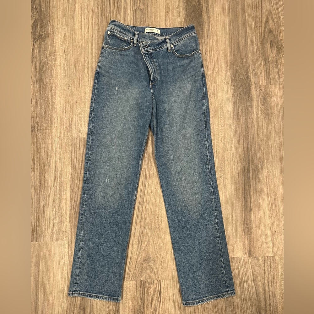 The 90s straight ultra high rise jeans